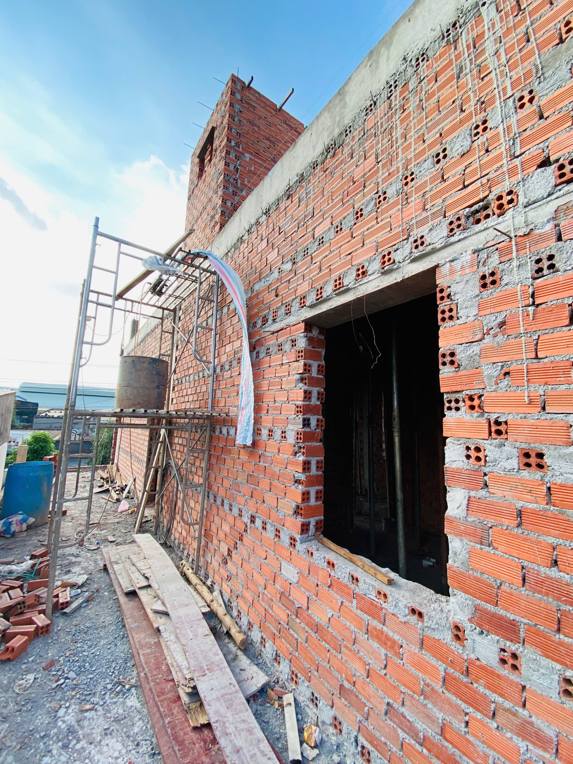 xây nhà 1 trệt 1 lầu