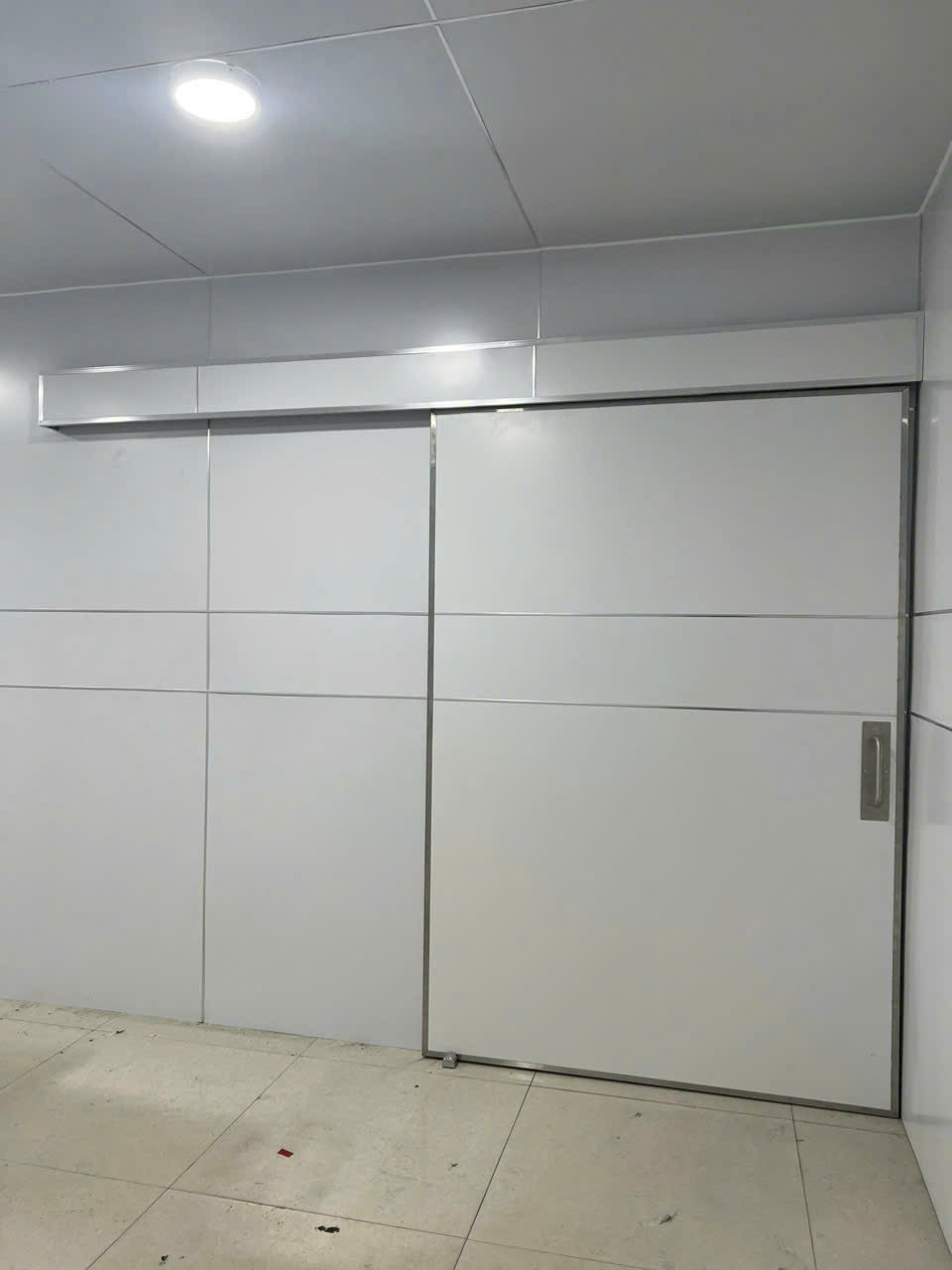 THI CÔNG CỬA CHÌ MRI