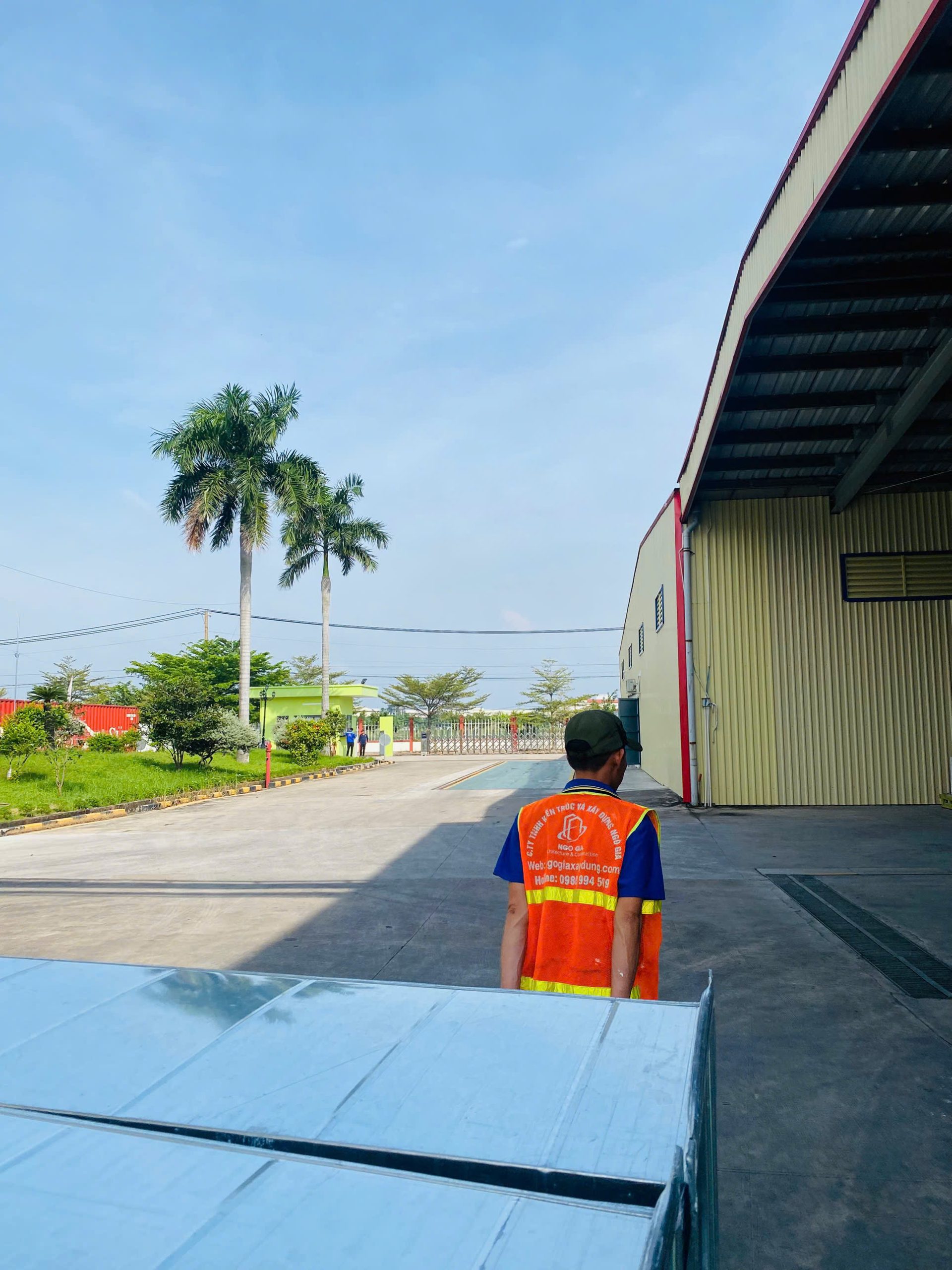 thi công quạt làm mát nhà xưởng