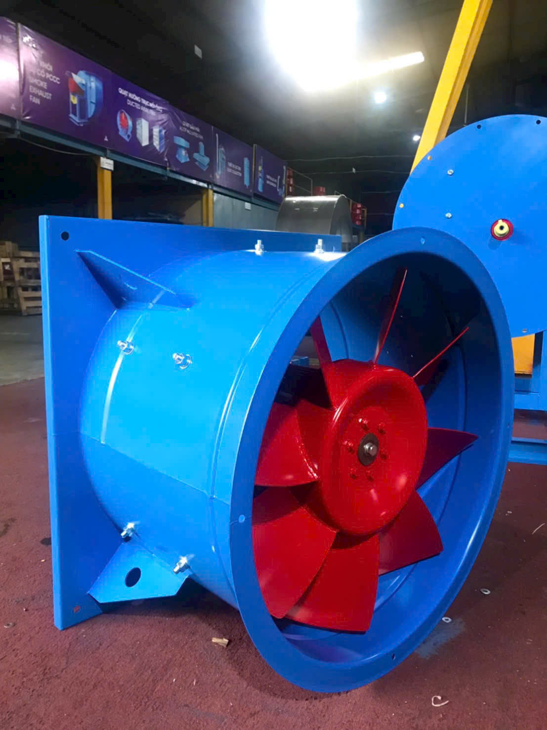quạt làm mát nhà xưởng