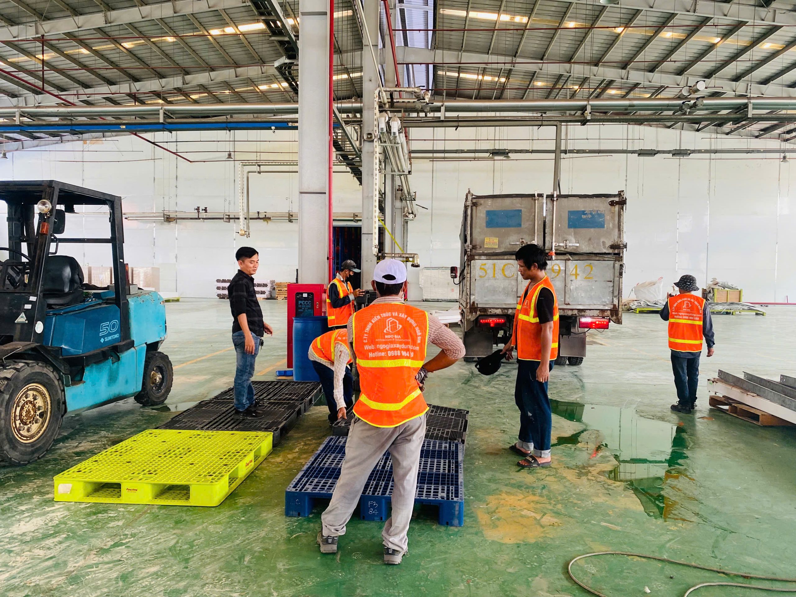 thi công quạt thông gió nhà xưởng
