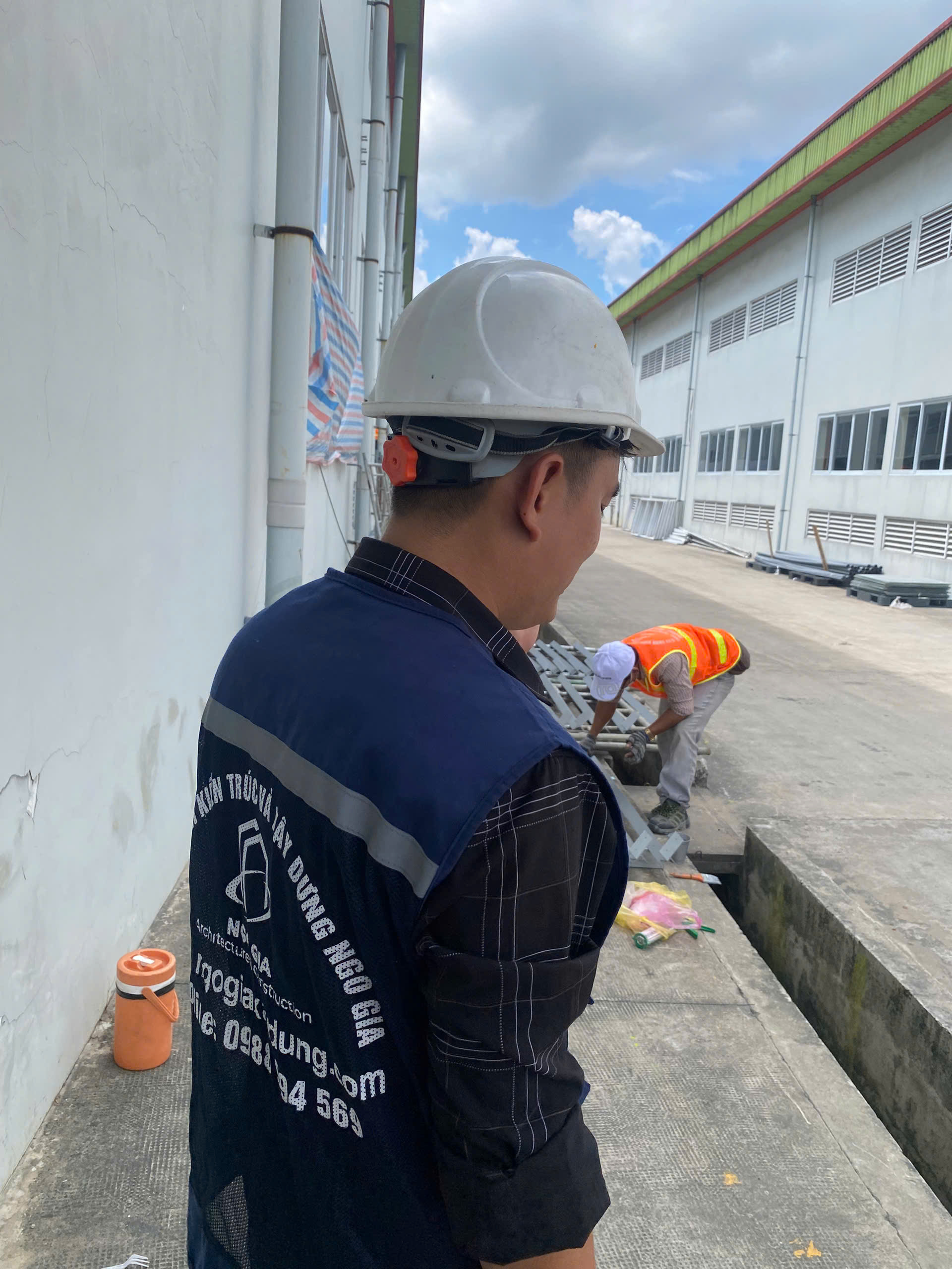 lắp đặt quạt thông gió